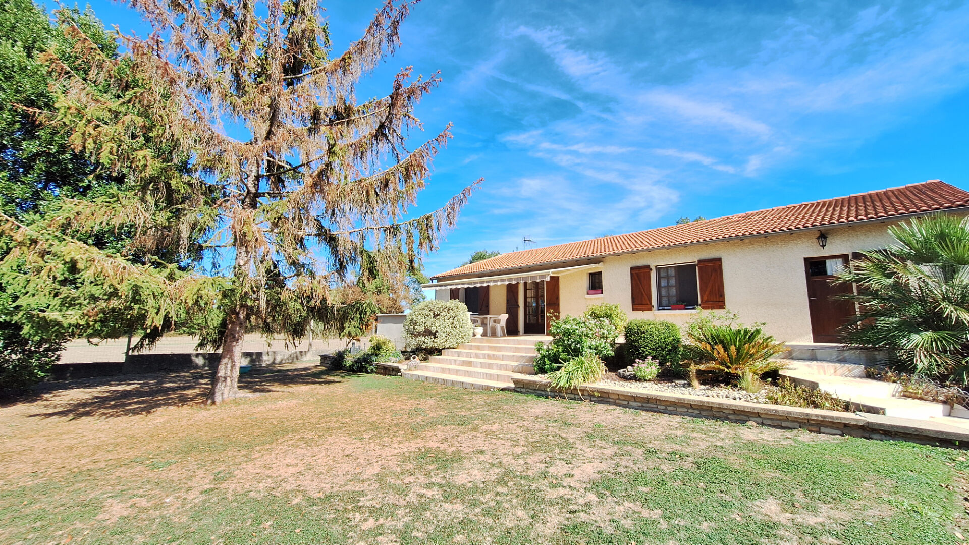 MAISON PLAIN-PIED - 4 CHAMBRES - BEAU TERRAIN