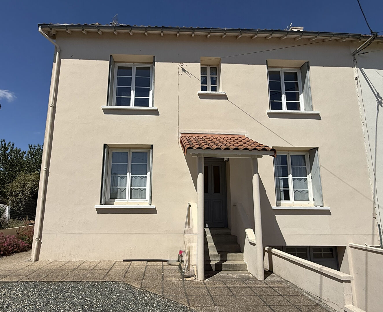 MAISON AVEC SOUS SOL- JARDIN- 4 CHAMBRES