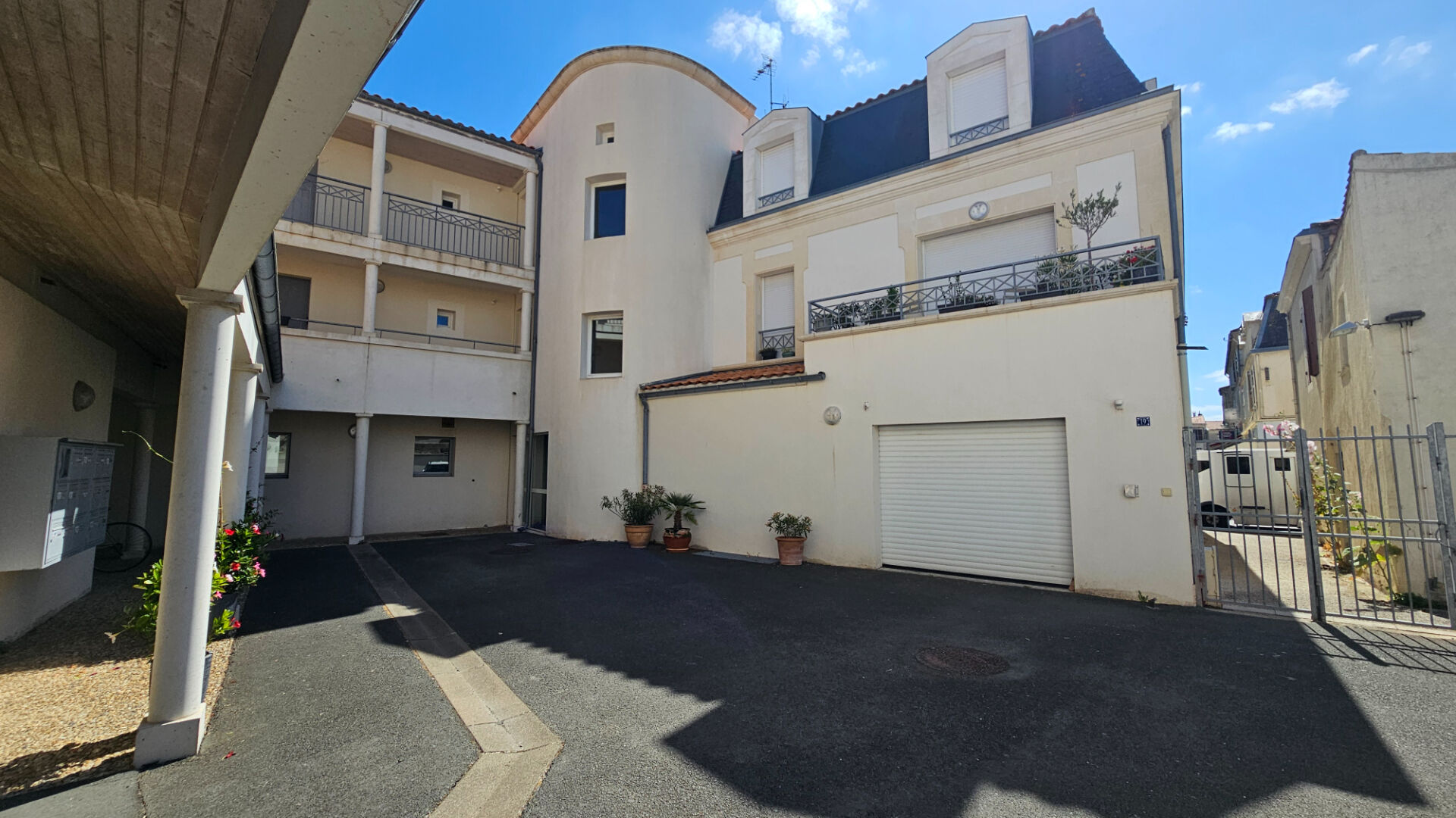 MARENNES CENTRE