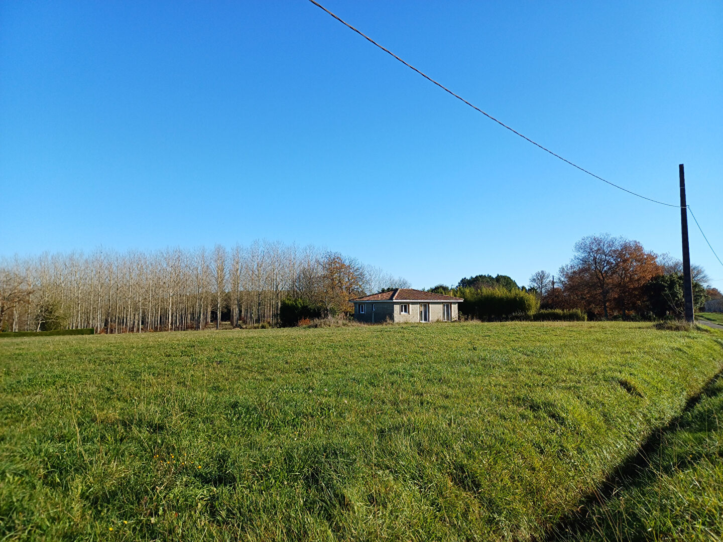 
Terrain constructible Monclar 19098 m2
 Photo du bien 2 