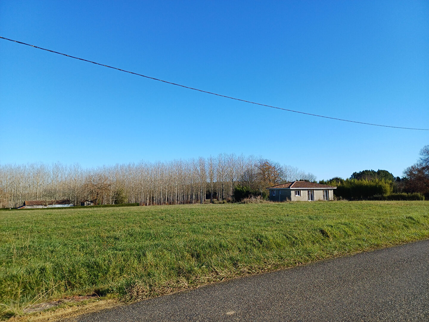 
Terrain constructible Monclar 19098 m2
 Photo du bien 3 