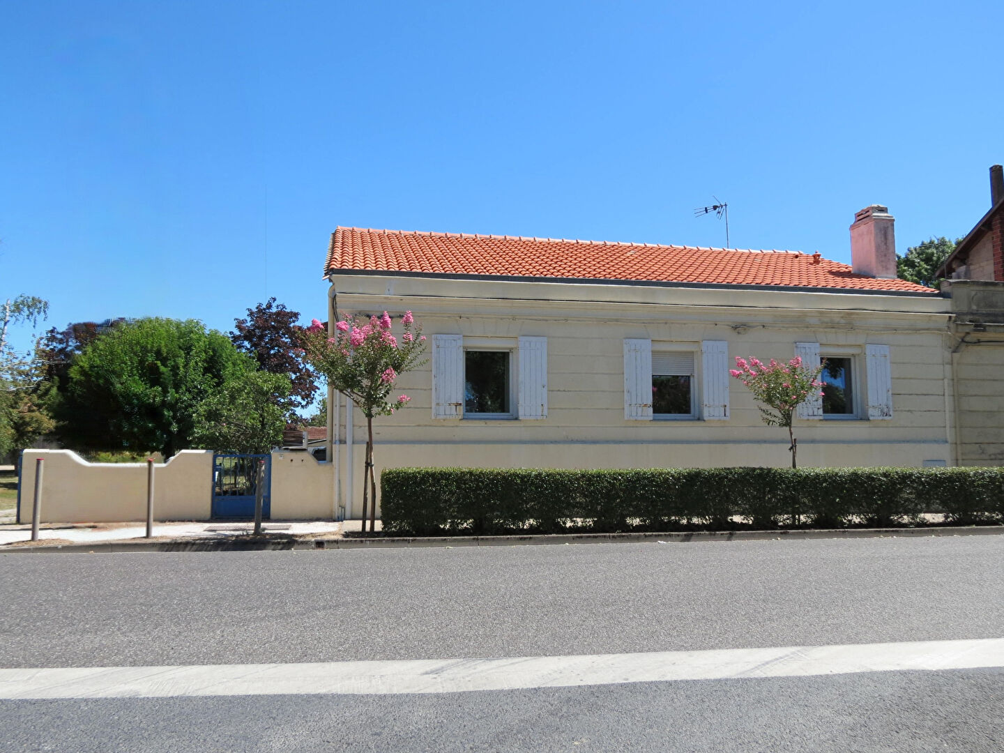 Maison Lesparre Medoc