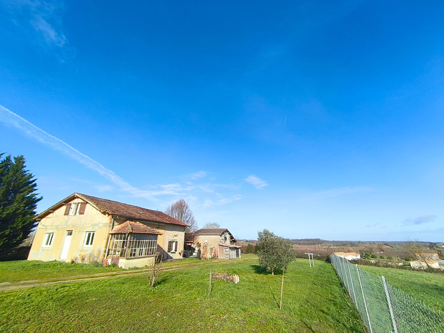 Maison à Cancon de 5 chambres avec dépendances
