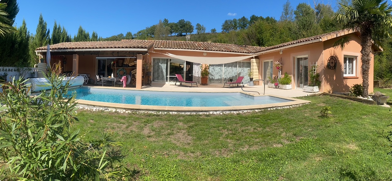 Maison Laroque D'Olmes 4 pièce(s) 139 m2