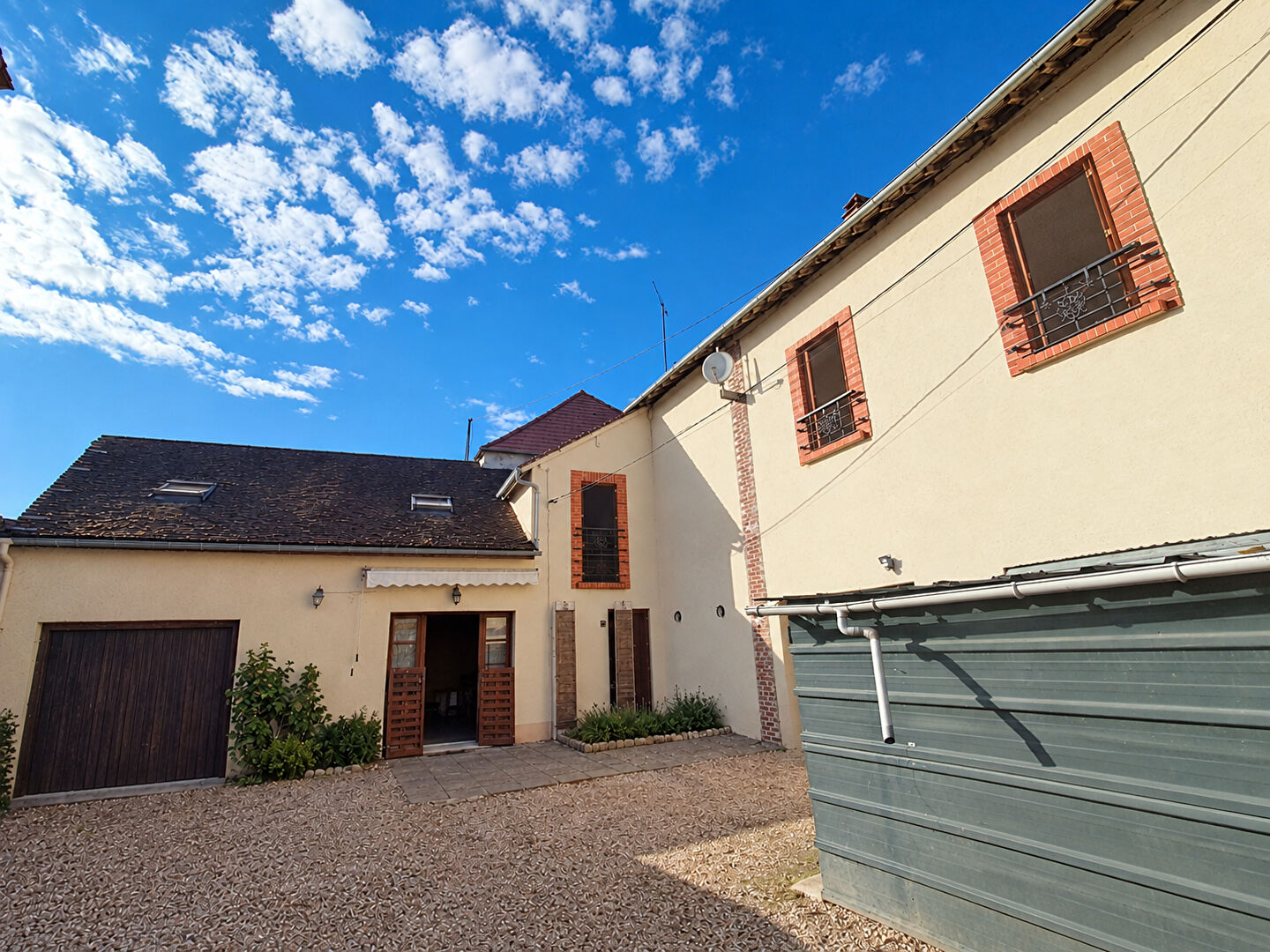 Maison Villecien 8 pièce(s) 146 m2