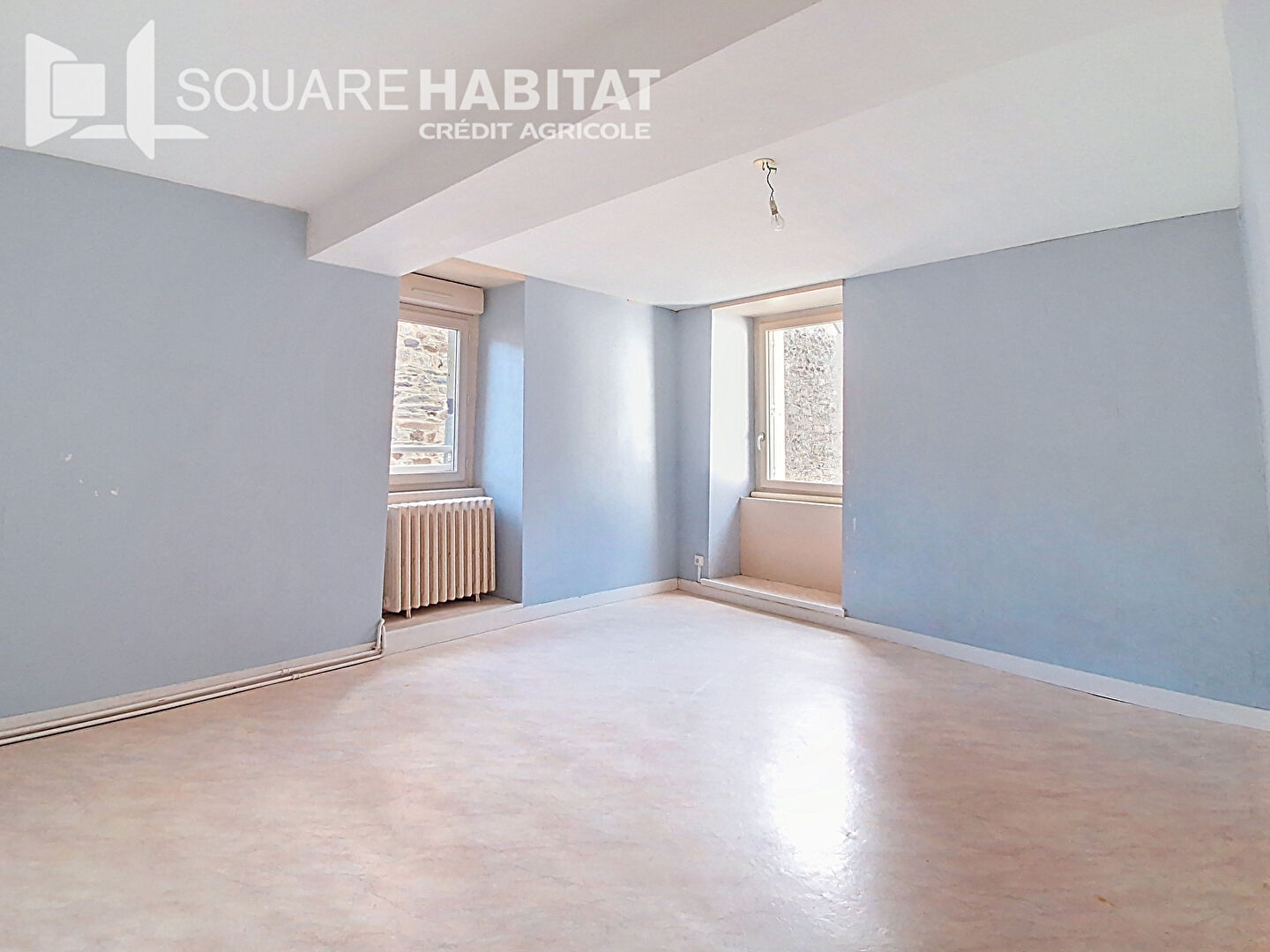 Maison de bourg avec beaux volumes et grenier aménageable