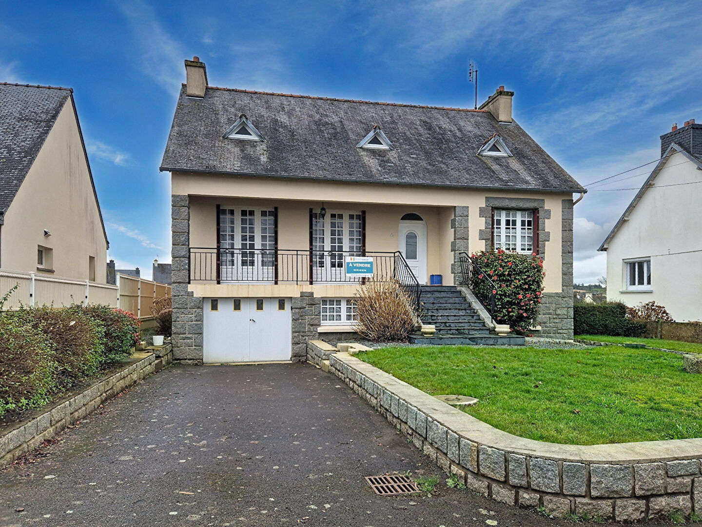 Maison 4 chambres avec jardin dans le bourg de Callac (22160)