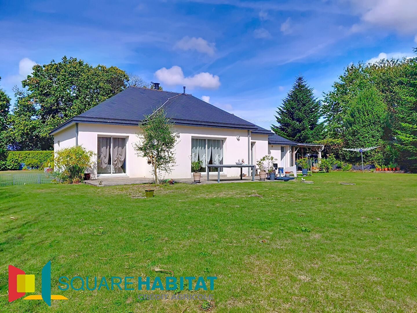 Maison T5 de plain-pied 92 m² Terrain 1 359 m² LE TRÉVOUX