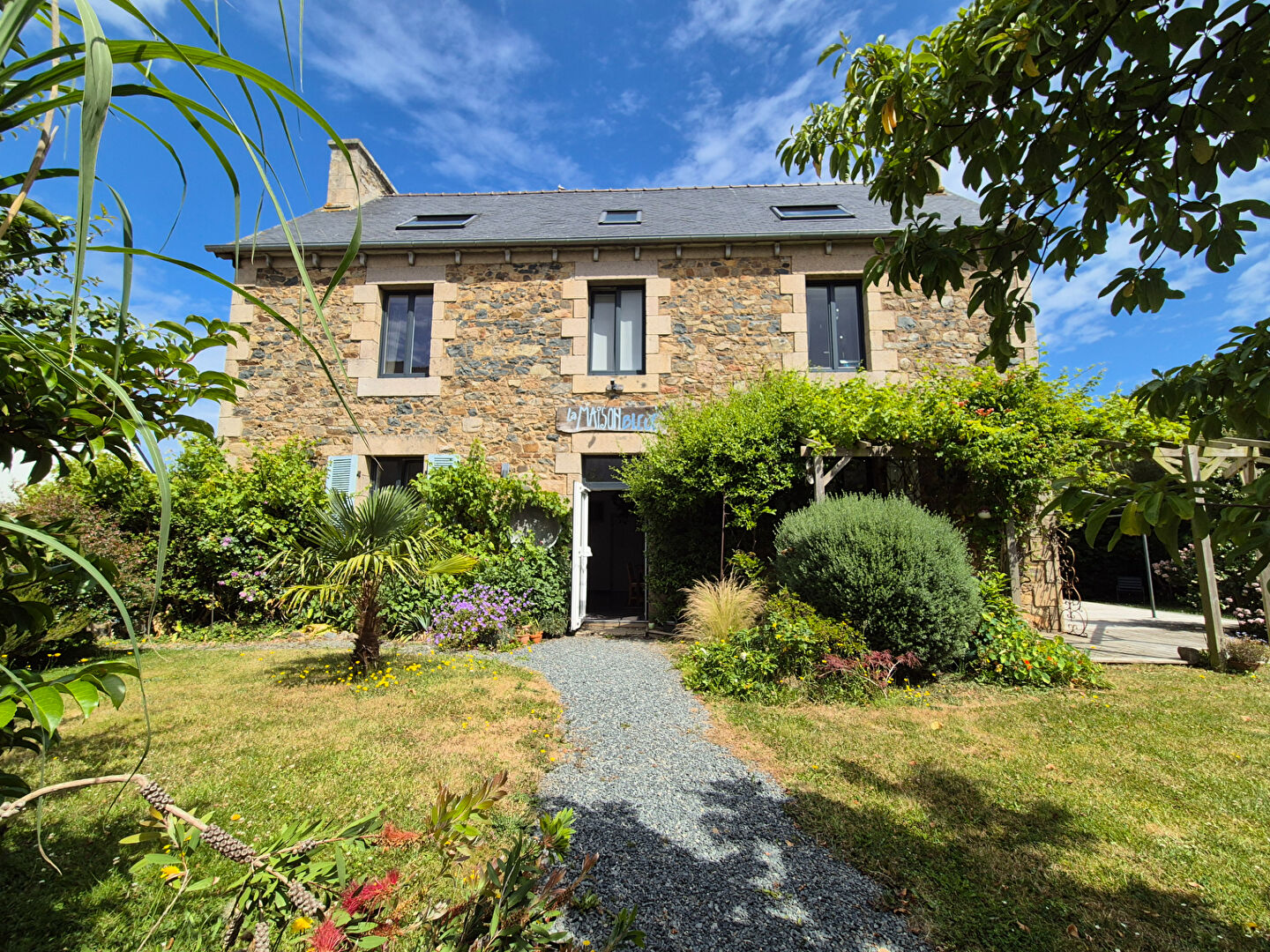 Maison Plougrescant 8 pièce(s) 171.91 m2