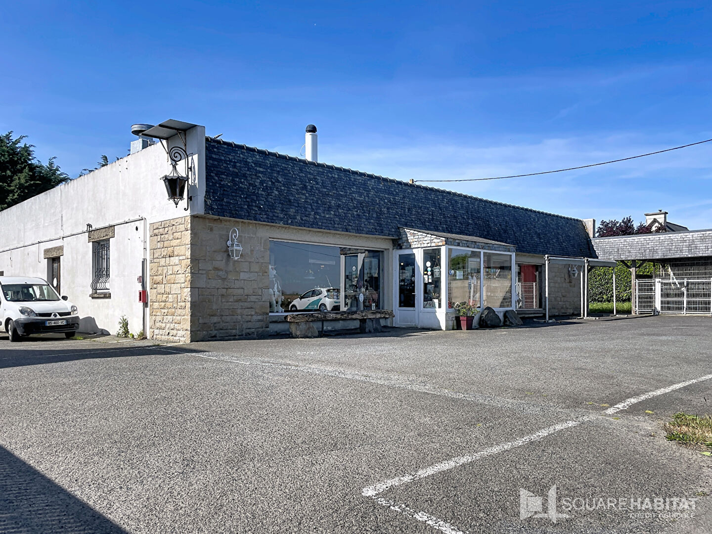 Local commercial Plancoet 400 m² au total