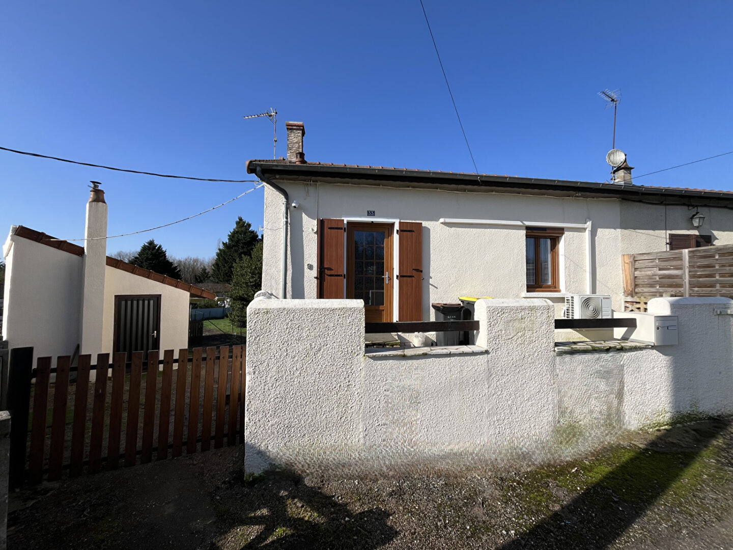 LA MACHINE. Maison avec studette et double garage !
