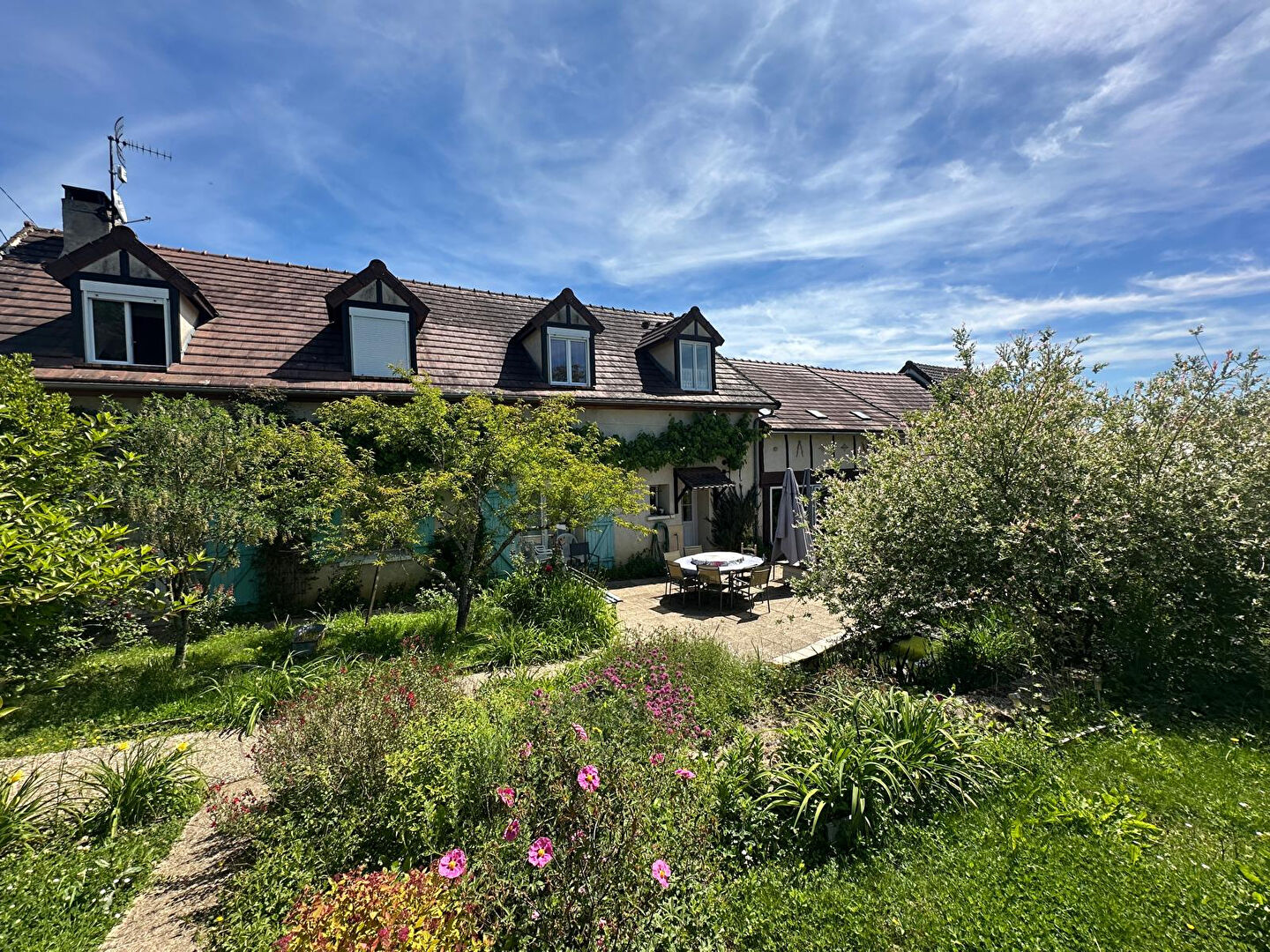 Maison Vignol 16 pièce(s) 434.59 m2