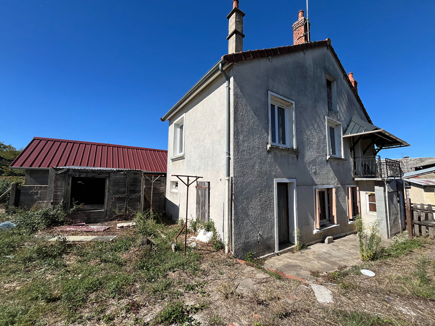 La Machine. Maison 2 chambres avec jardin à rénover !