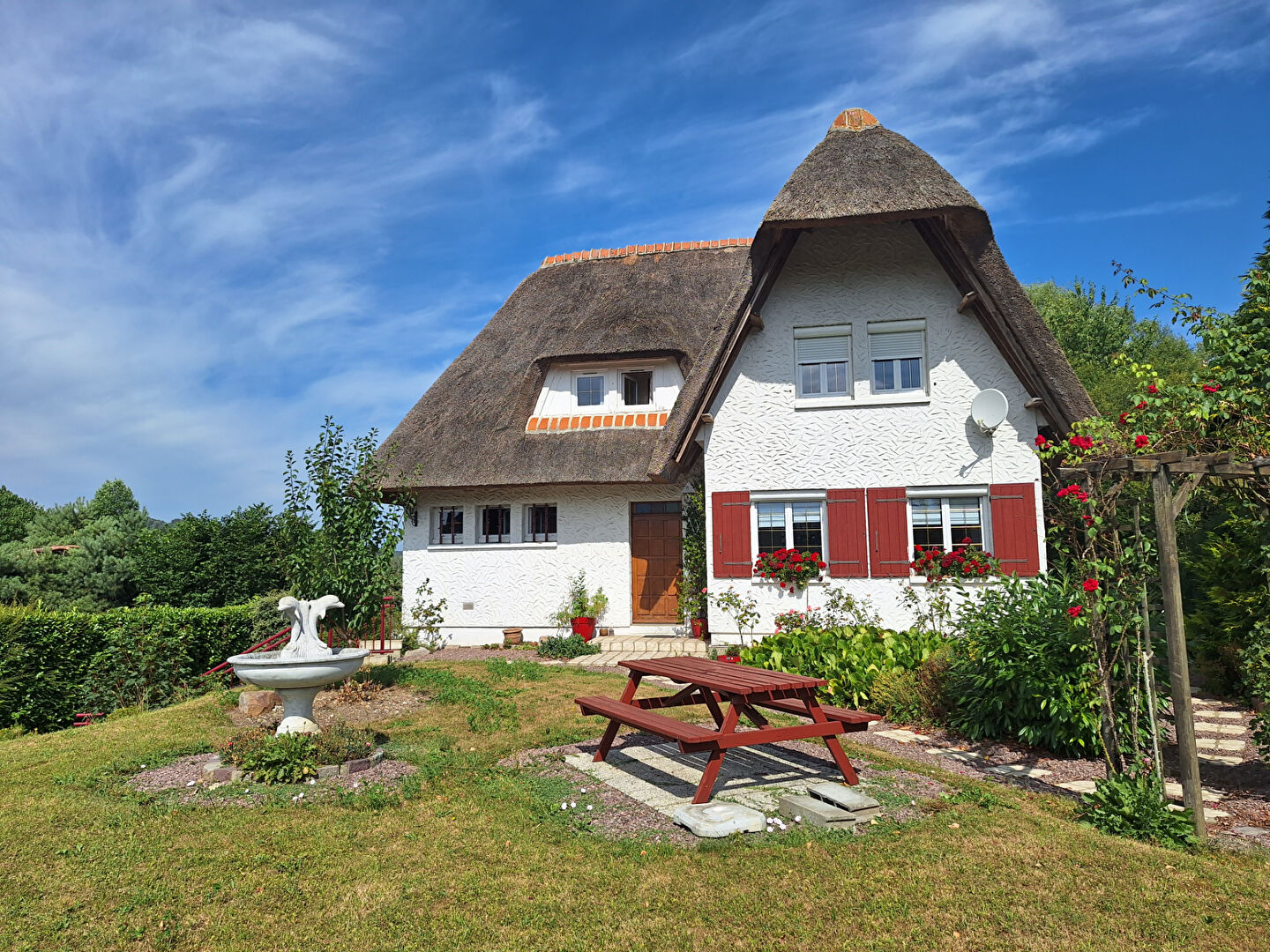 Maison familiale de 165 m2 àdans le centre d'Envermeu, vivable de plain pied