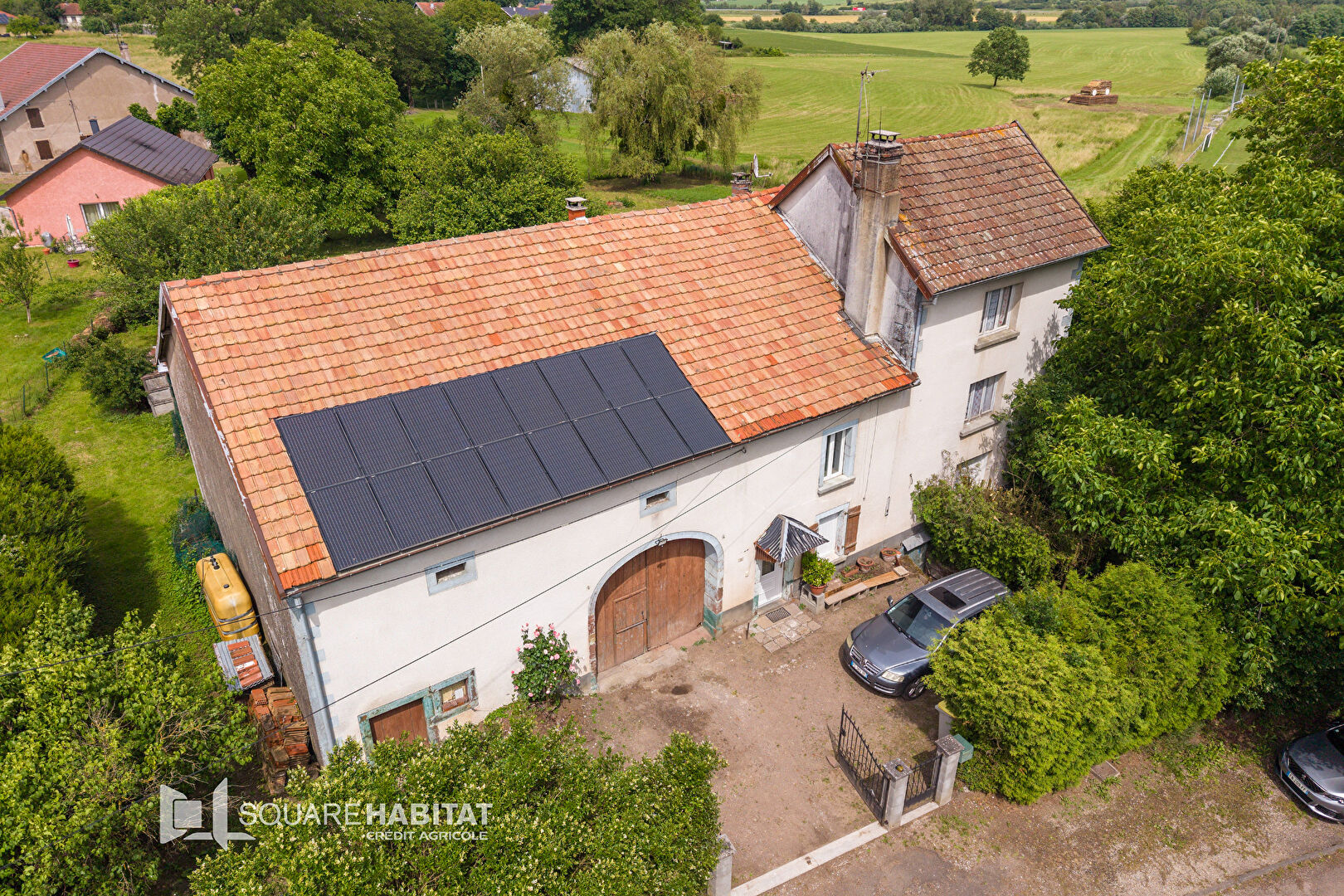 À VENDRE Ancienne ferme à fort potentiel avec terrain constructible