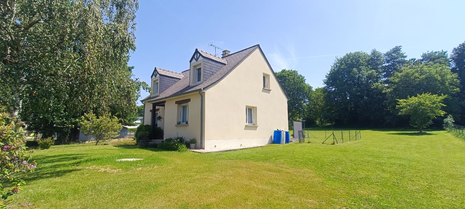 Maison Saint Pierre La Cour 6 pièce(s) 102 m2