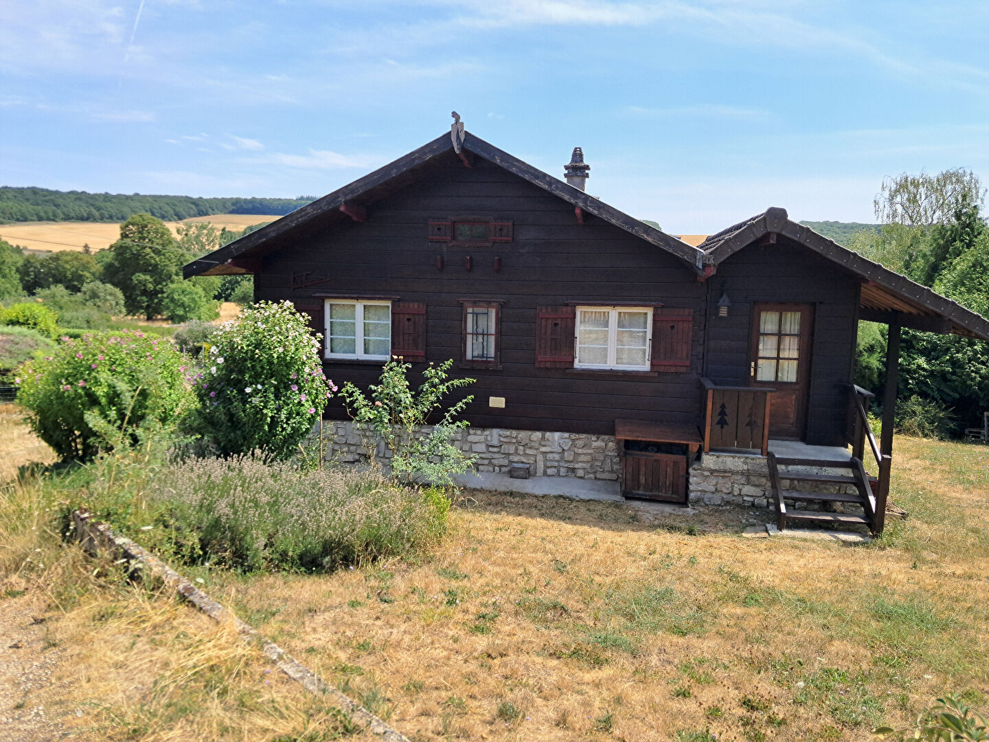 CHALET à SALIGNY (89100)