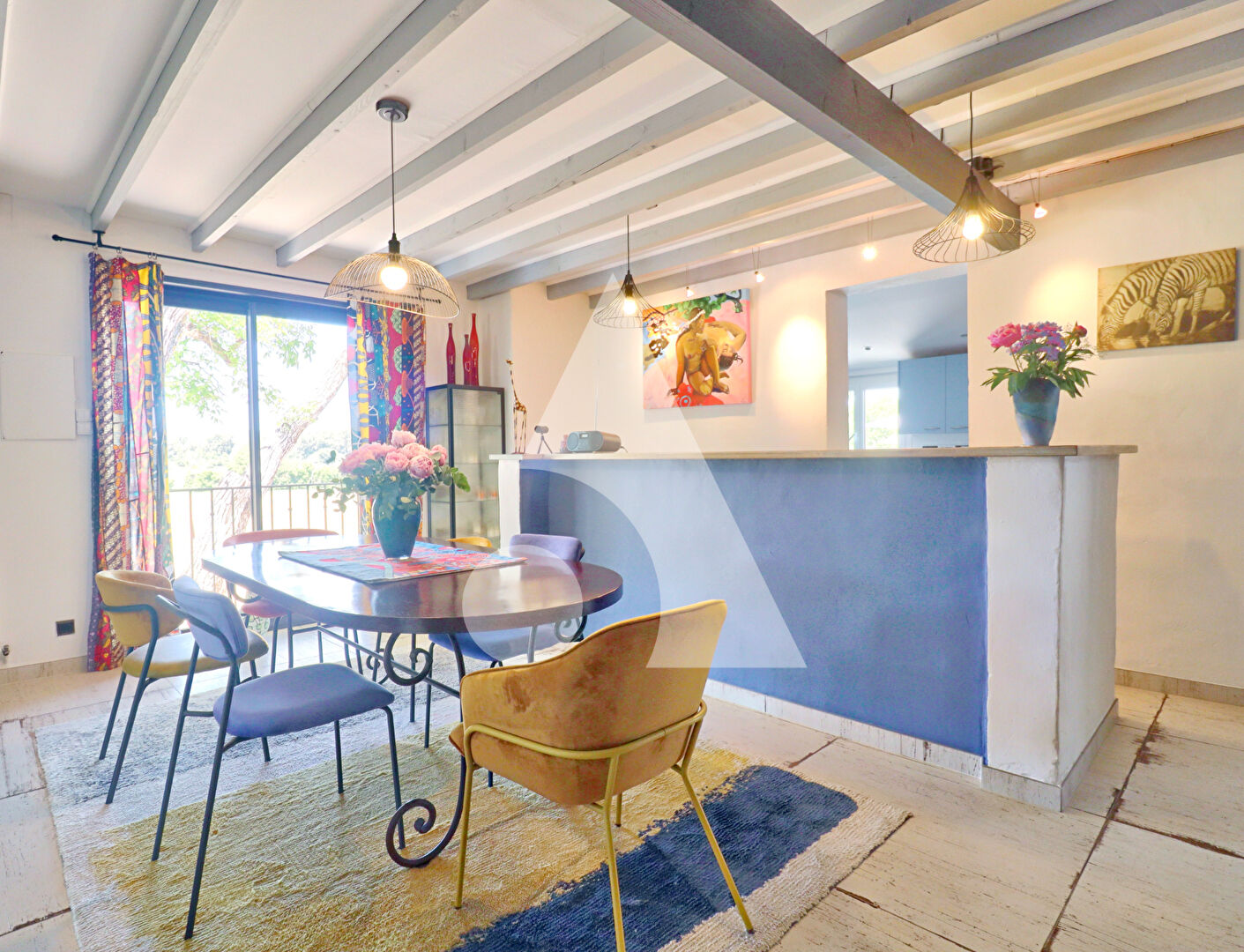 Photo VILLA TYPE 5 LUMINEUSE AVEC PISCINE JARDIN ET VUE IMPRENABLE A SAINT MAIME image 5/6