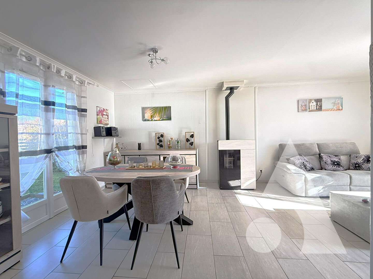 Agence immobilière de Stéphane Plaza Immobilier Estrées-Saint-Denis