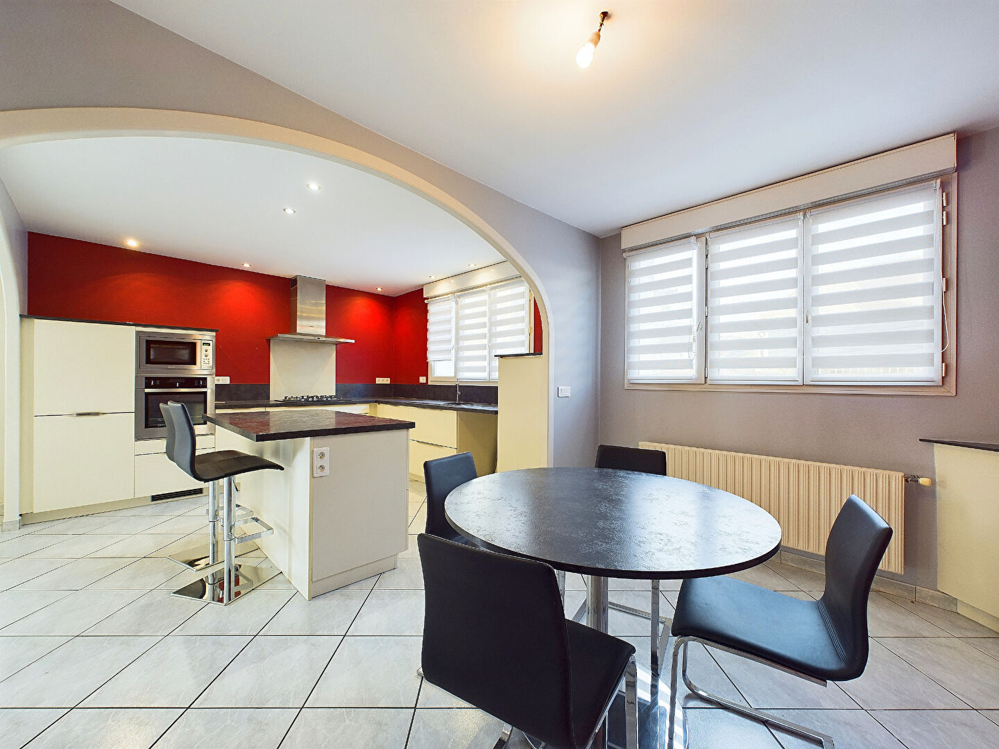 Photo Maison Malissard 7 pièces 205 M2 image 3/6