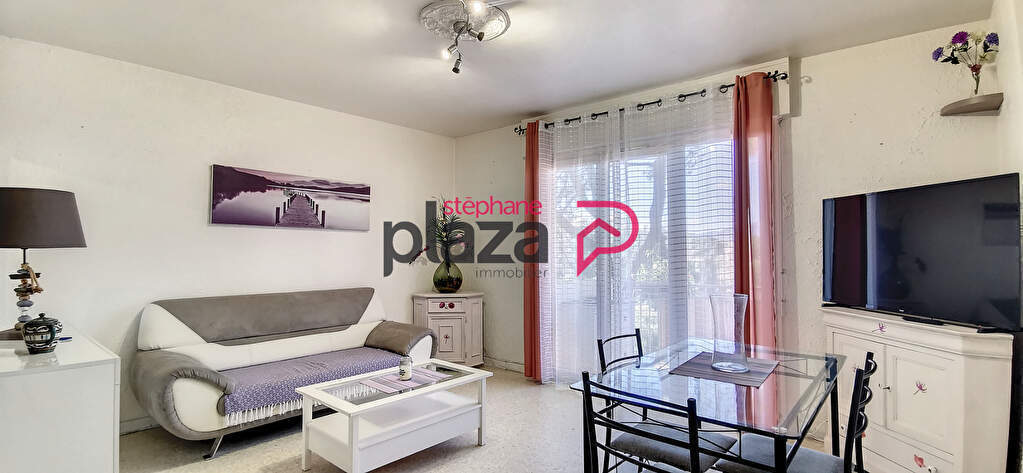 Photo Très grand STUDIO meublé de 38.20 m2 avec terrasse et place de parking image 2/6