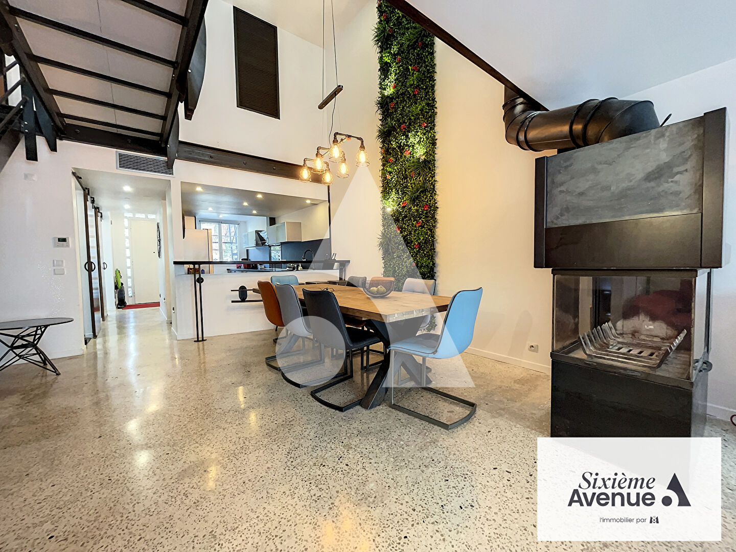 Photo Appartement Cannes 5 pièce(s) 179.47 m2 +  VUE MER - RARE - PISCINE - DEUX BOX image 2/6