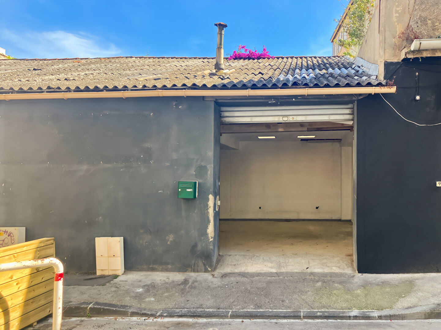 A louer, Marseille 13004, local professionnel ou commercial ou stockage