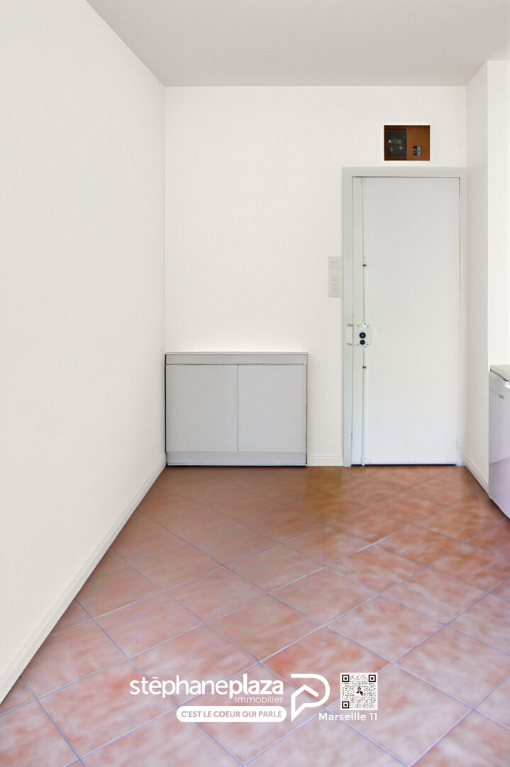 Photo Lot  3 STUDETTES 27M2- Chambres/ Bureau à vendre + Balcons - MARSEILLE 13008 image 6/6