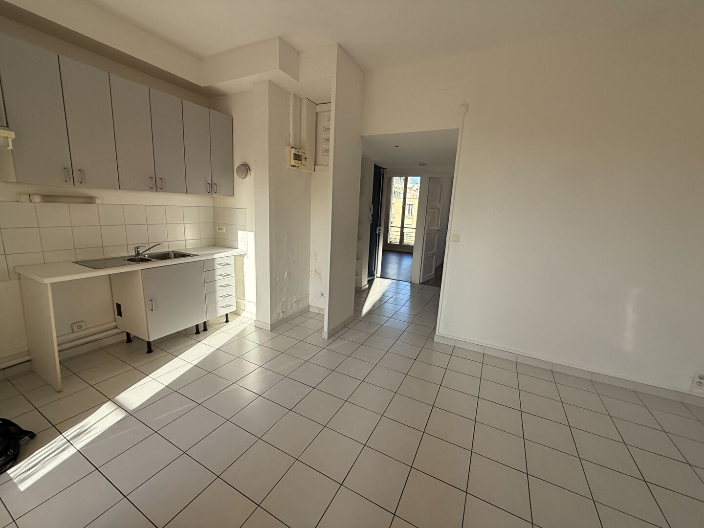 Photo A LOUER: Appartement Marseille 3 pièces de 52.34 m2 image 4/6