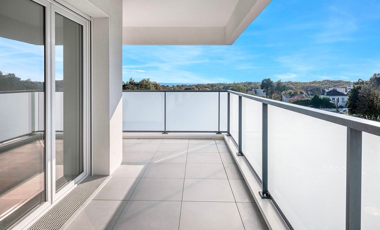 BEAU T3 DE 70M2 AVEC TERRASSE 14M2