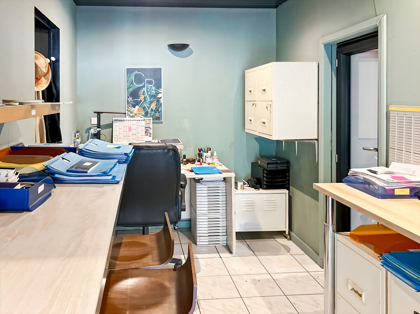 Photo À louer - Local commercial de 50 m2 - Rue Roger Salengro - centre ville - 13400 Aubagne image 5/6