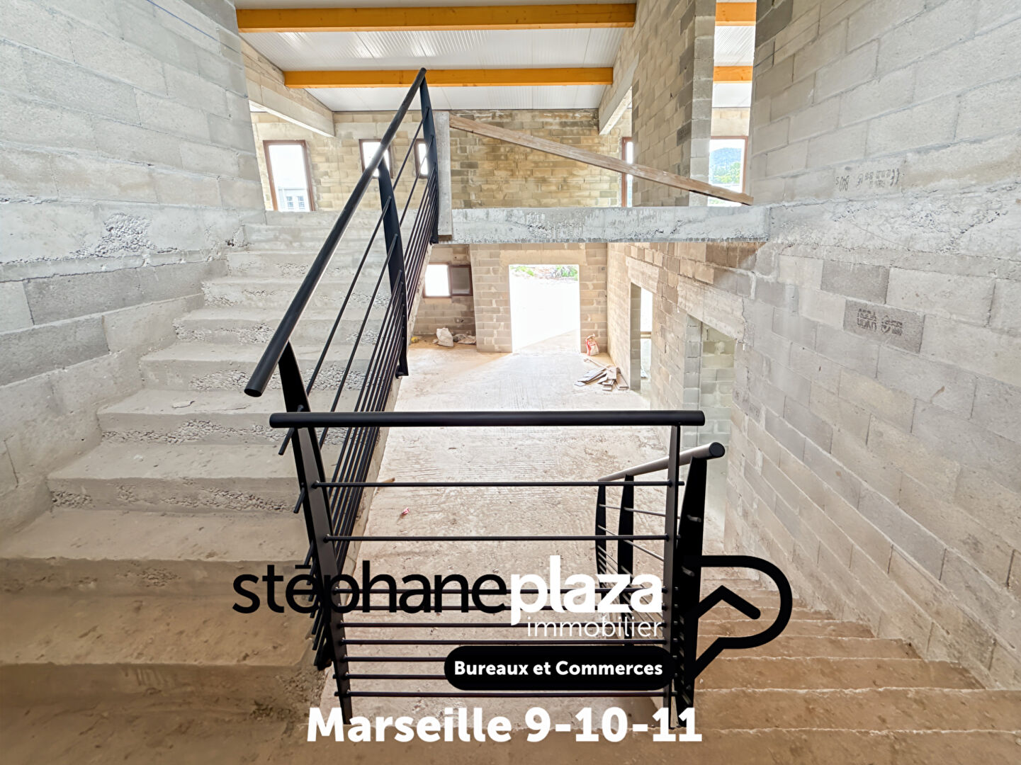 Photo À louer ? Plateaux professionnels divisibles ? Zone des Paluds ? AUBAGNE- Local commercial  / Bureaux neuf de 250 m2 - Zone d'activité des PALUDS à 13400 Aubagne image 6/6