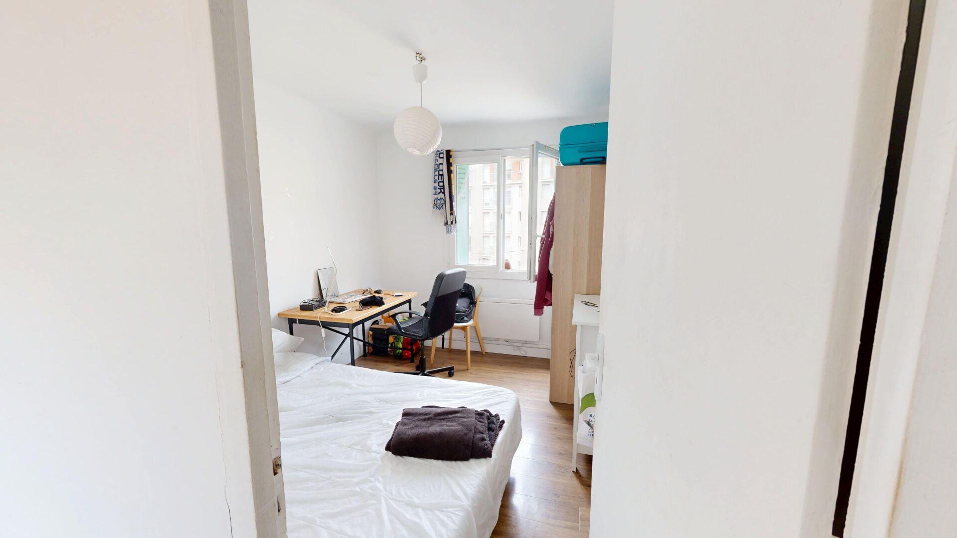 Photo Appartement à vendre - Marseille 13005 -SAINT PIERRE - rue Jean Martin - appartement 5 pièces de 80m²  - colloc - balcon image 5/6