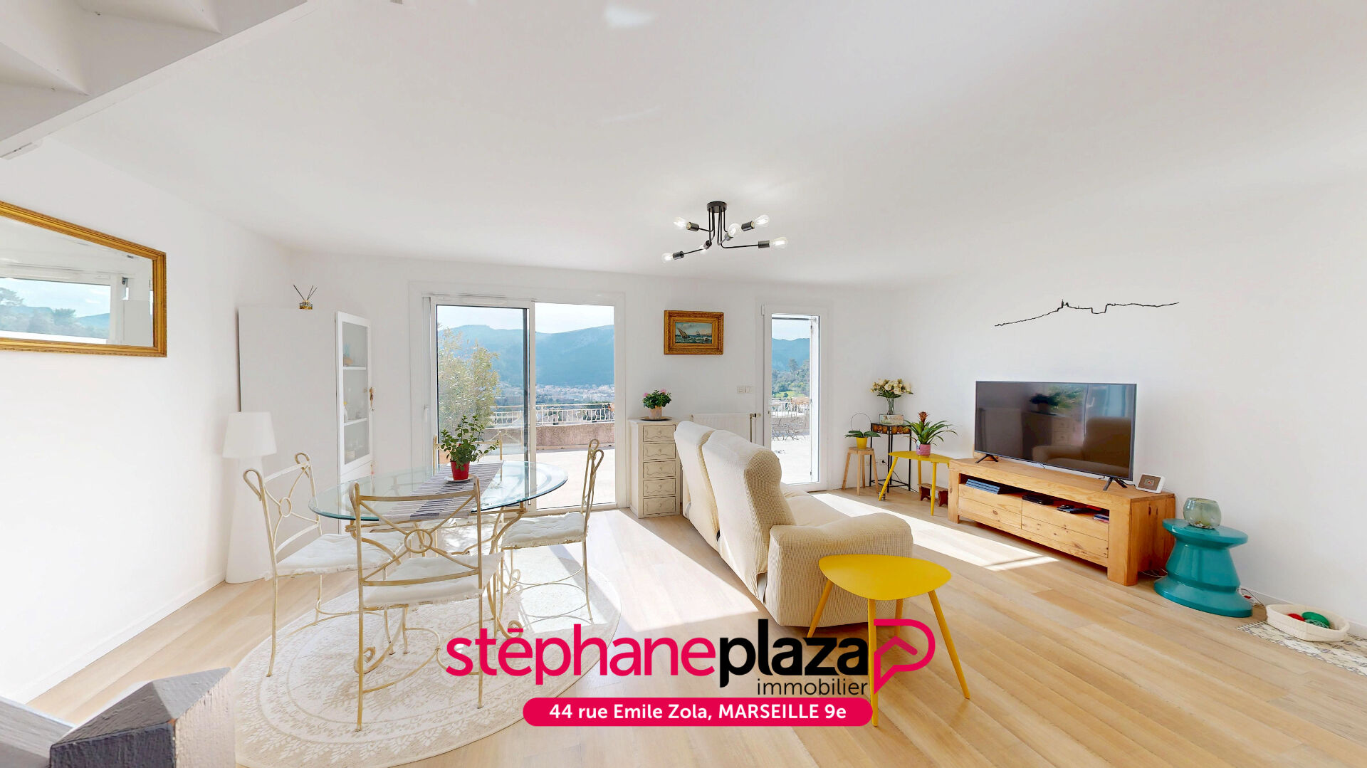 À VENDRE - Marseille 13011 - La Valentine, Maison 4 pièces de 83m² avec piscine et garage sur une parcelle de 455m²