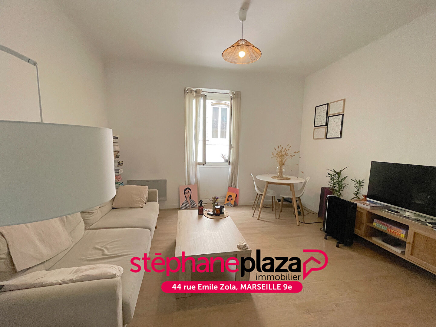 Photo A VENDRE - MARSEILLE 13007, Rue Sainte - DERNIER ETAGE - Appartement 3 pièces 47m², proche Vieux-Port image 2/6