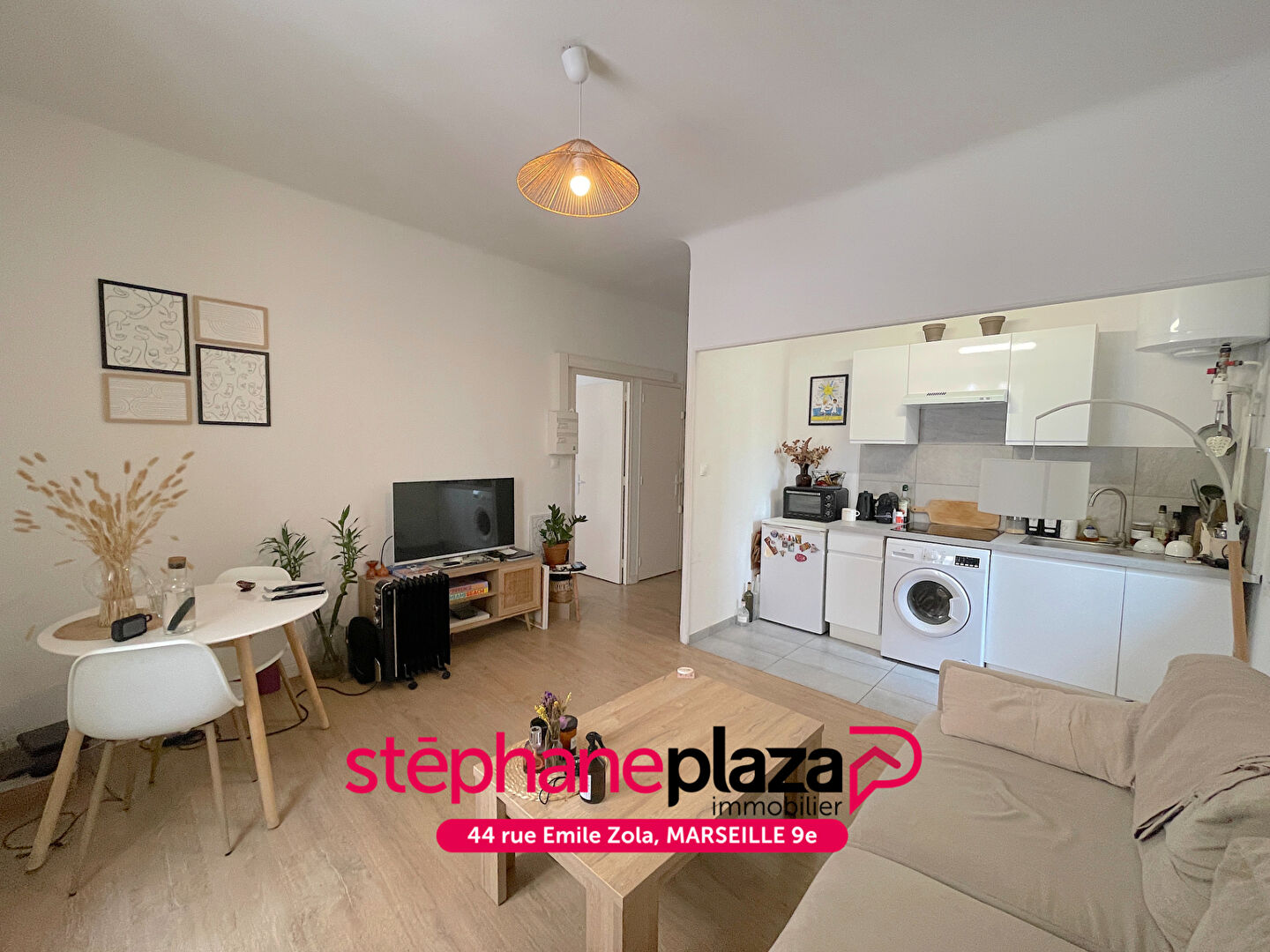 Photo A VENDRE - MARSEILLE 13007, Rue Sainte - DERNIER ETAGE - Appartement 3 pièces 47m², proche Vieux-Port image 3/6