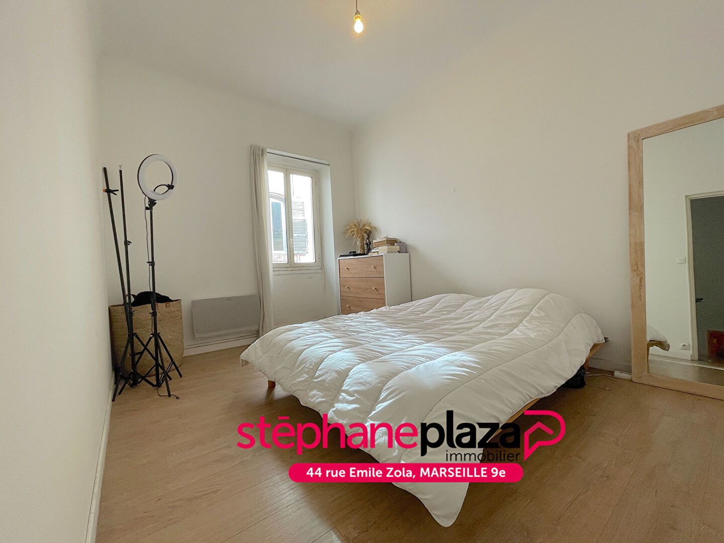 Photo A VENDRE - MARSEILLE 13007, Rue Sainte - DERNIER ETAGE - Appartement 3 pièces 47m², proche Vieux-Port image 5/6