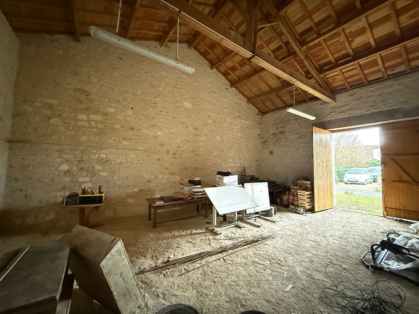 Photo Ensemble de trois granges 250 m2 Soyaux image 4/6