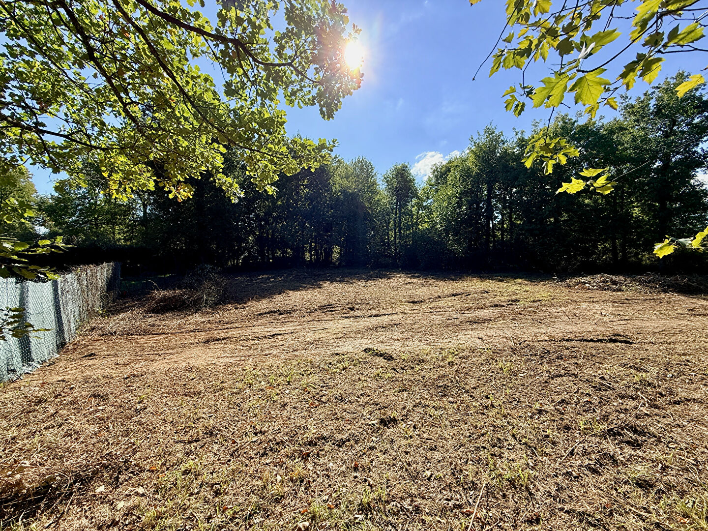 Photo Terrain Dirac 1943 m2 à bâtir image 3/6