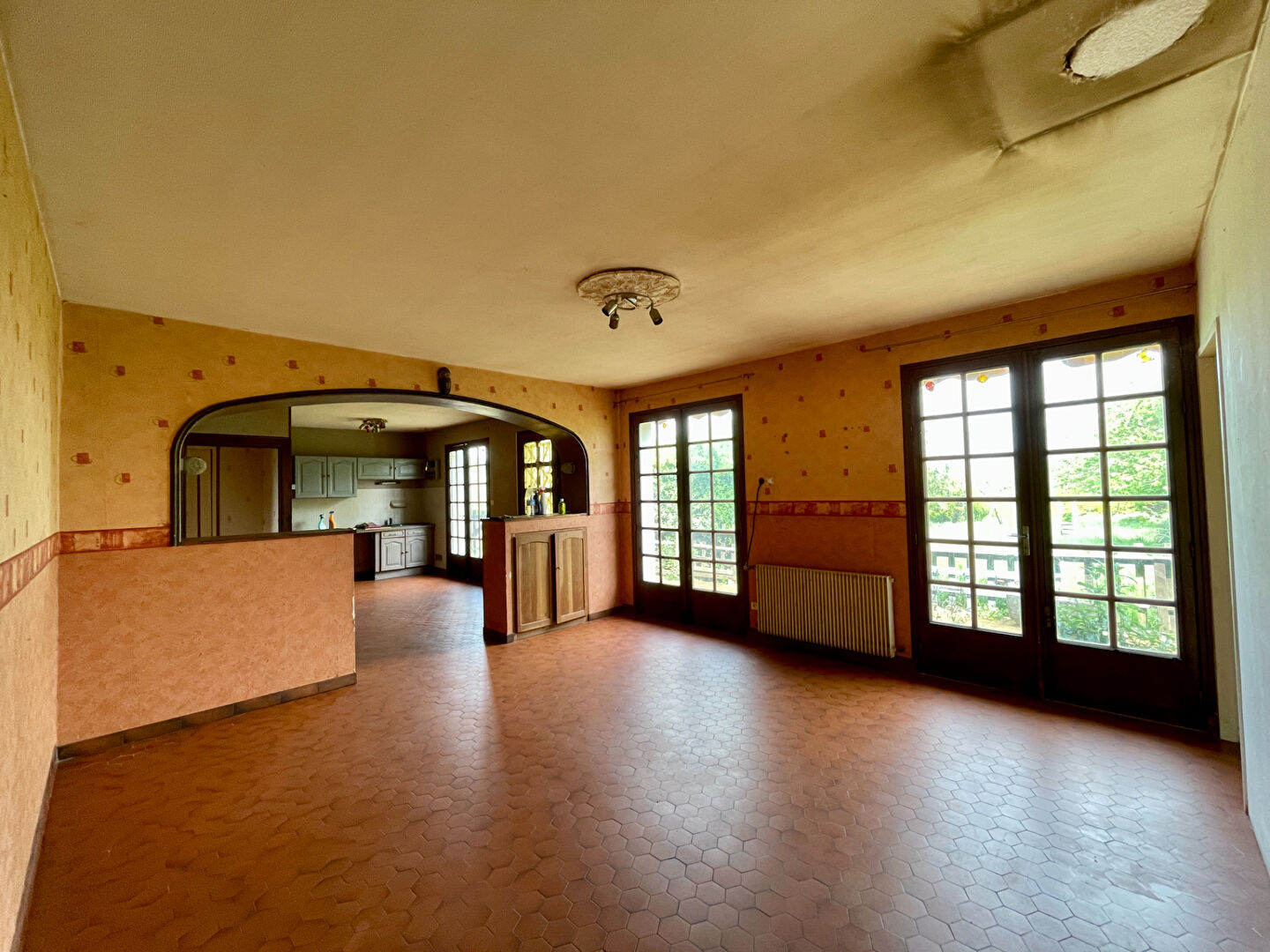 Maison Xambes 5 pièce(s) + Hangar 170 m²