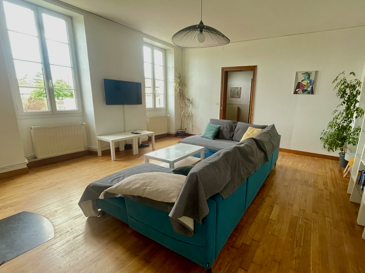 Photo Belle Charentaise avec piscine et dépendances à rénover. image 4/6