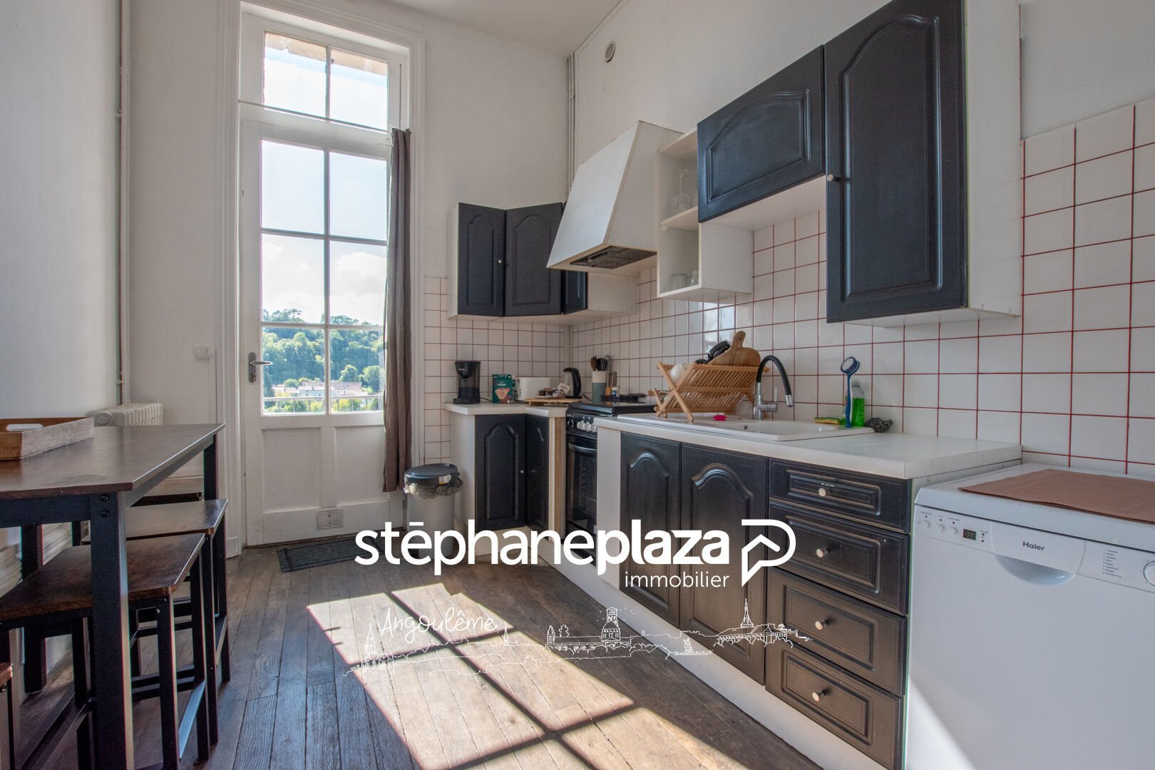 Photo Maison Angouleme 5 pièce(s) 122 m2 image 6/6