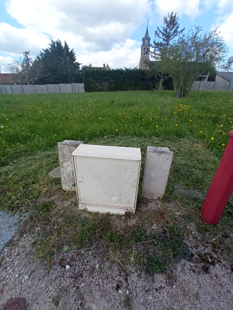 Photo Rare - Terrain à Bâtir 876m² - Viabilisé image 3/3