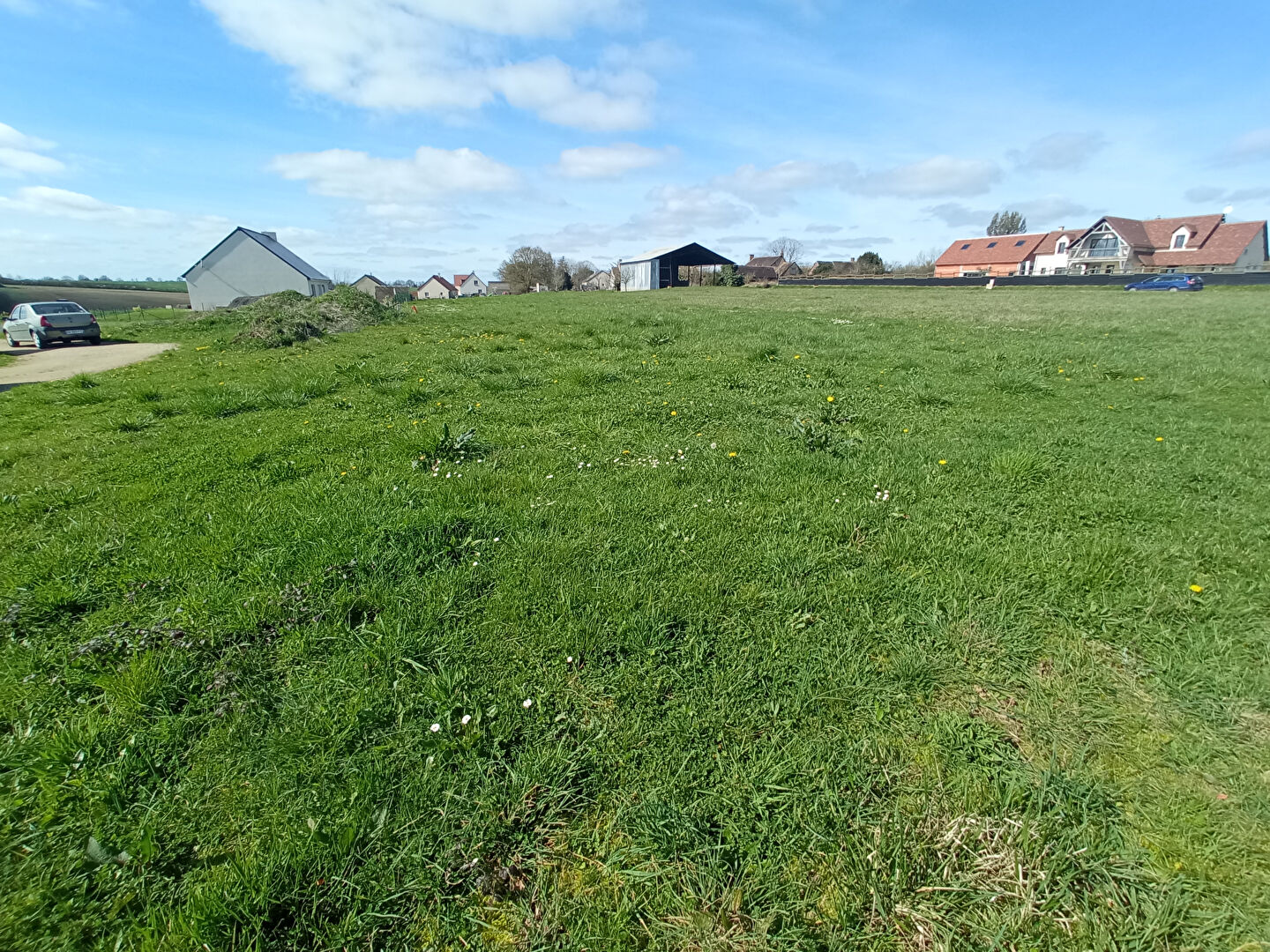 Photo Rare - Terrain à bâtir 770 m2 - Viabilisé image 3/5