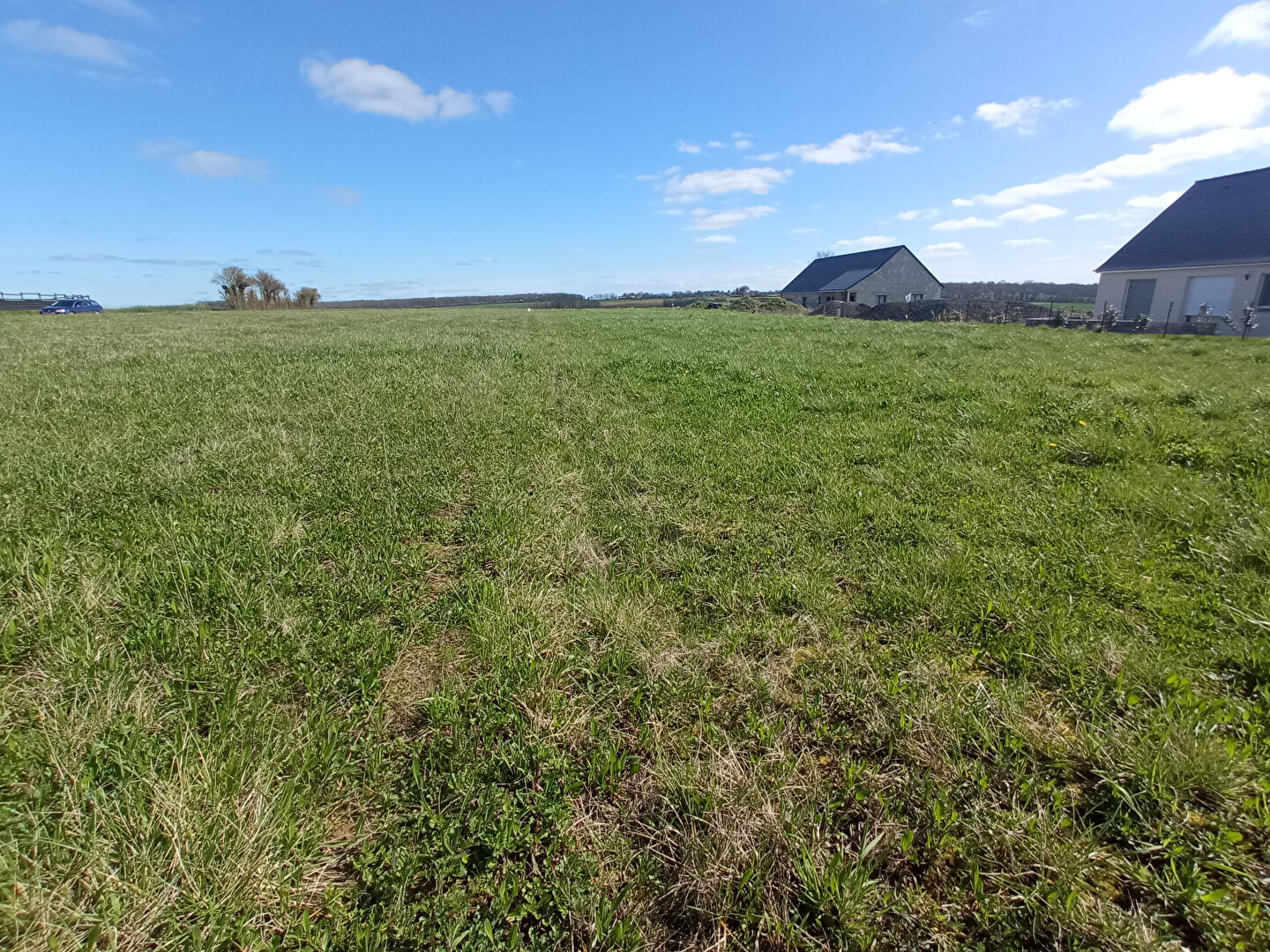 Photo Rare - Terrain à bâtir 836 m2 - Viabilisé image 4/4