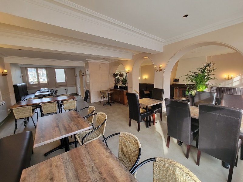 Mur et Fonds de commerce Restaurant à Vendôme