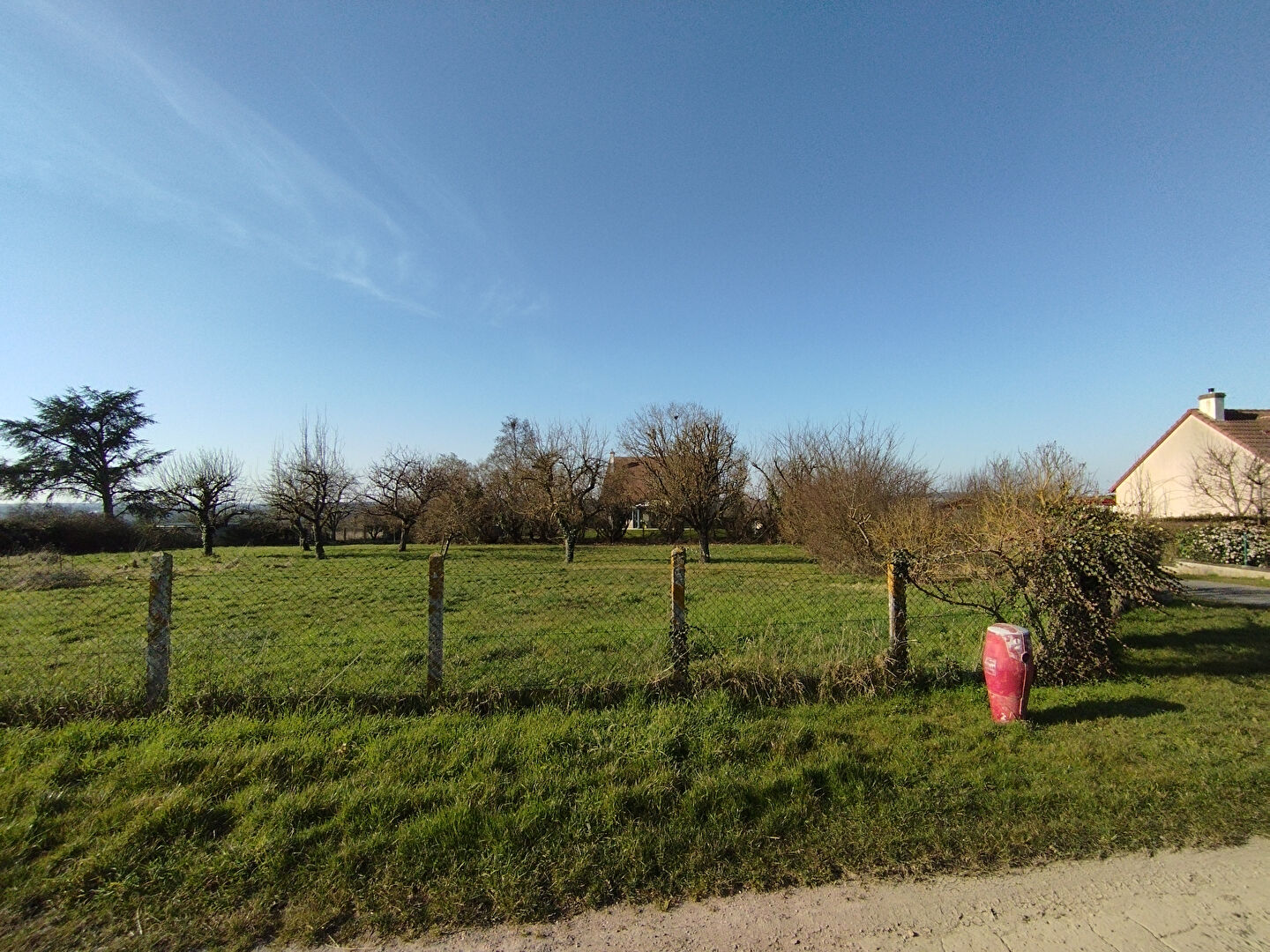 Photo Terrain Pezou 1500 m2 image 2/4