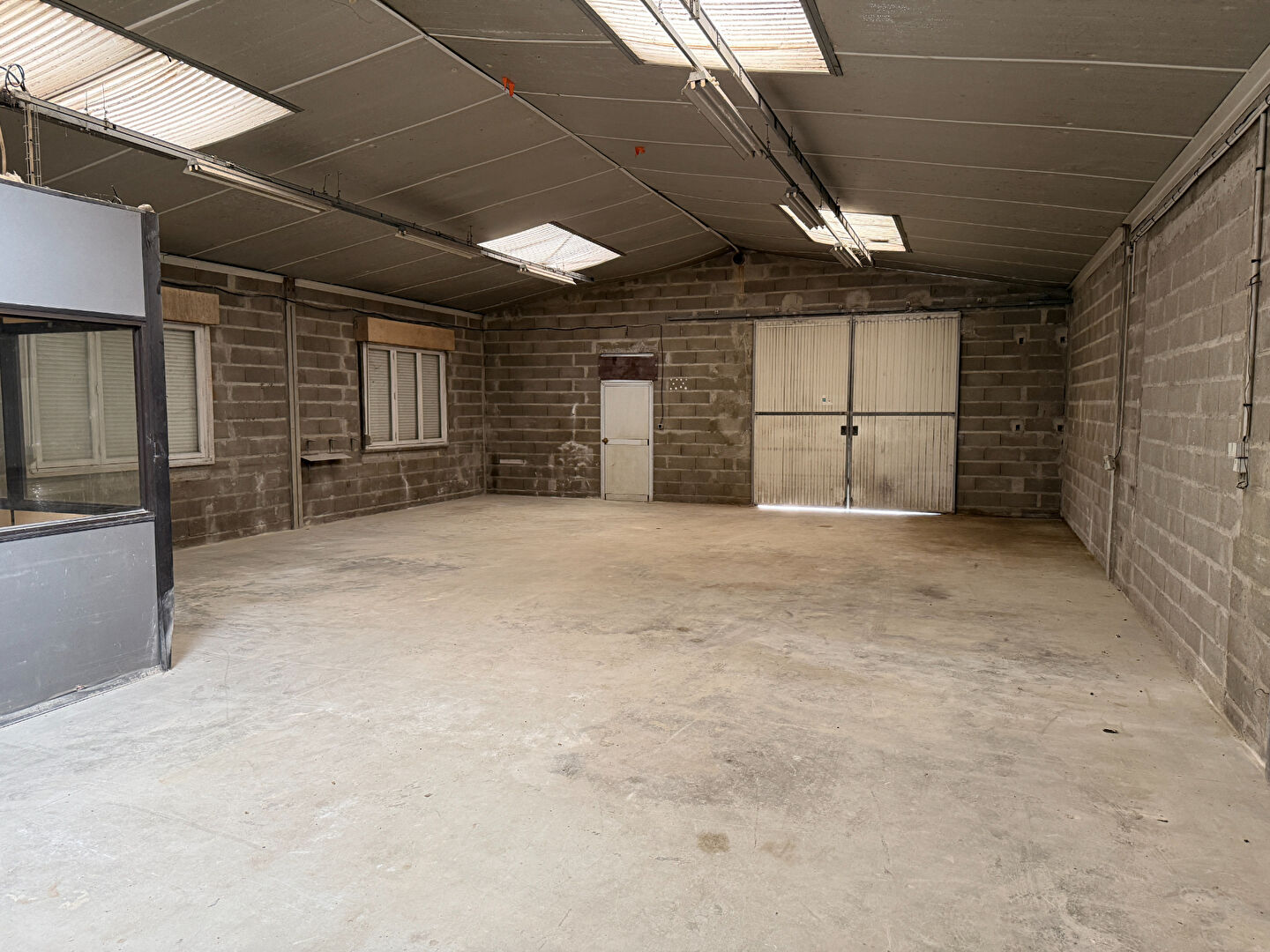 Photo Local commercial Naveil 7 pièces 360 m2 divisé en 3 locaux image 5/6