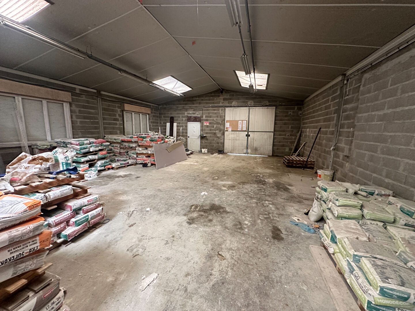 Photo Locaux Commerciaux à louer, Naveil image 5/6