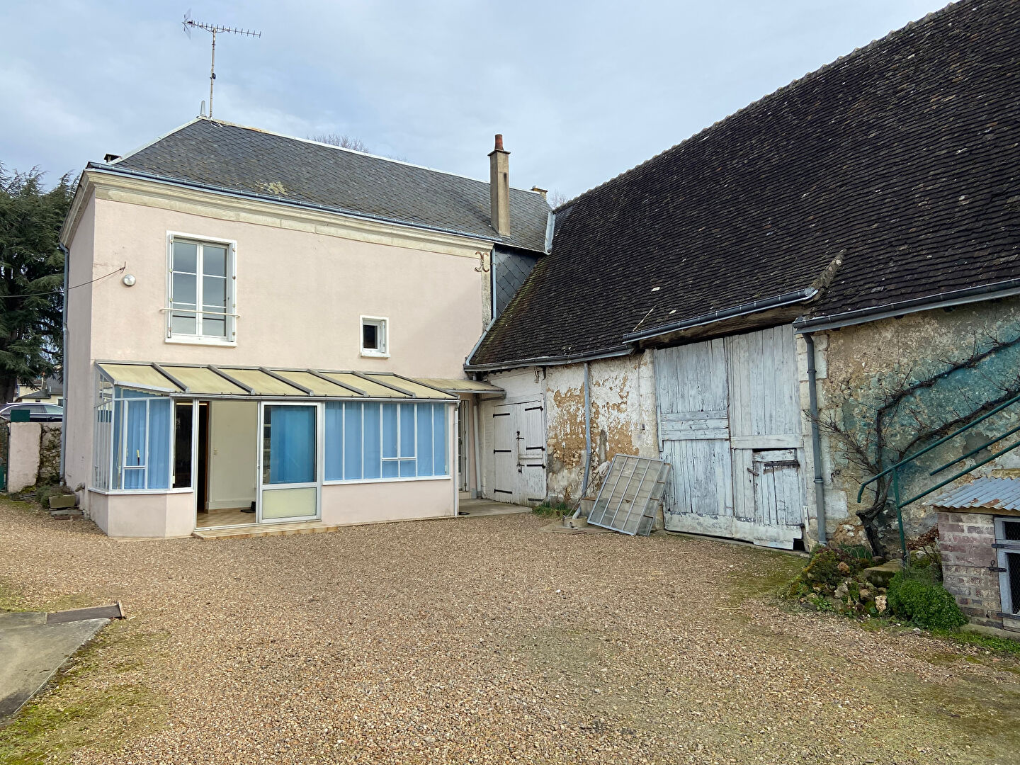 Photo Maison à fort potentiel dans Vendôme.. image 1/6